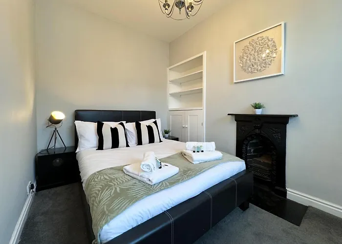 Semesterbostad Granville Lt By Furnished Perfect For Relocating Family - Insurance - Business Trip - Amazing House - *